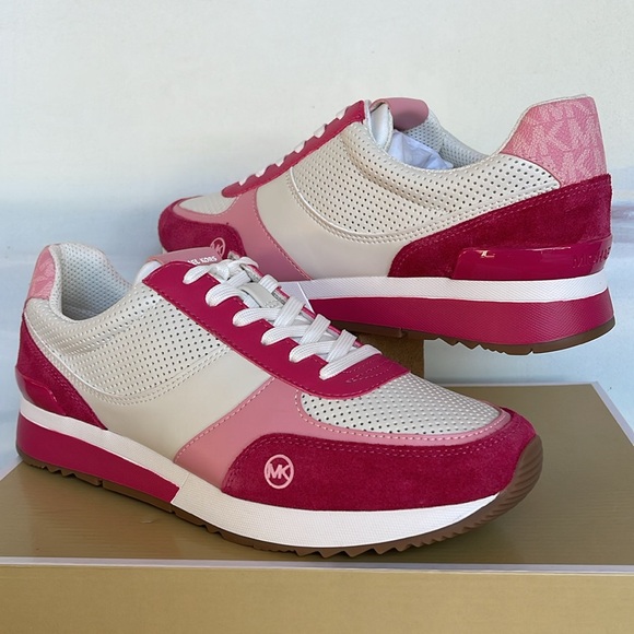 MICHEL KORS ANDI TRAINER
FAUX LEATHER/SUEDE
Electric Pink Multi
Fashion Sneakers - Picture 9 of 16